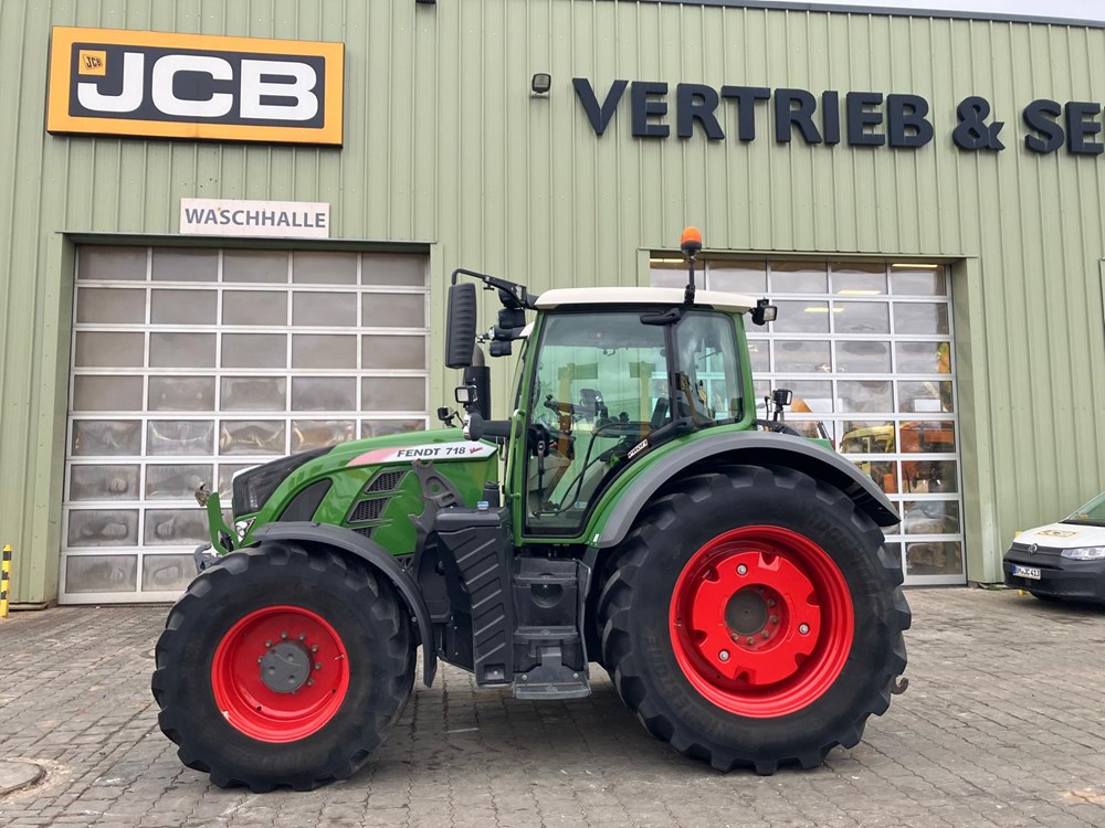 Fendt 718 Profi Traktor